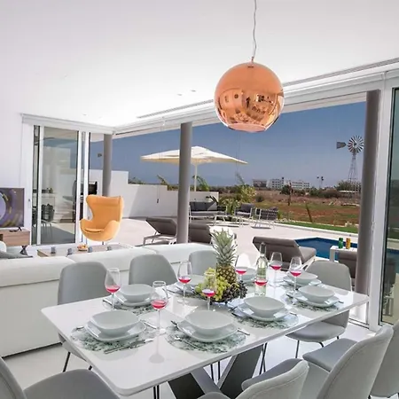 Pearl 13 Villa *
