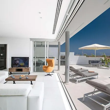 Pearl 13 Protaras